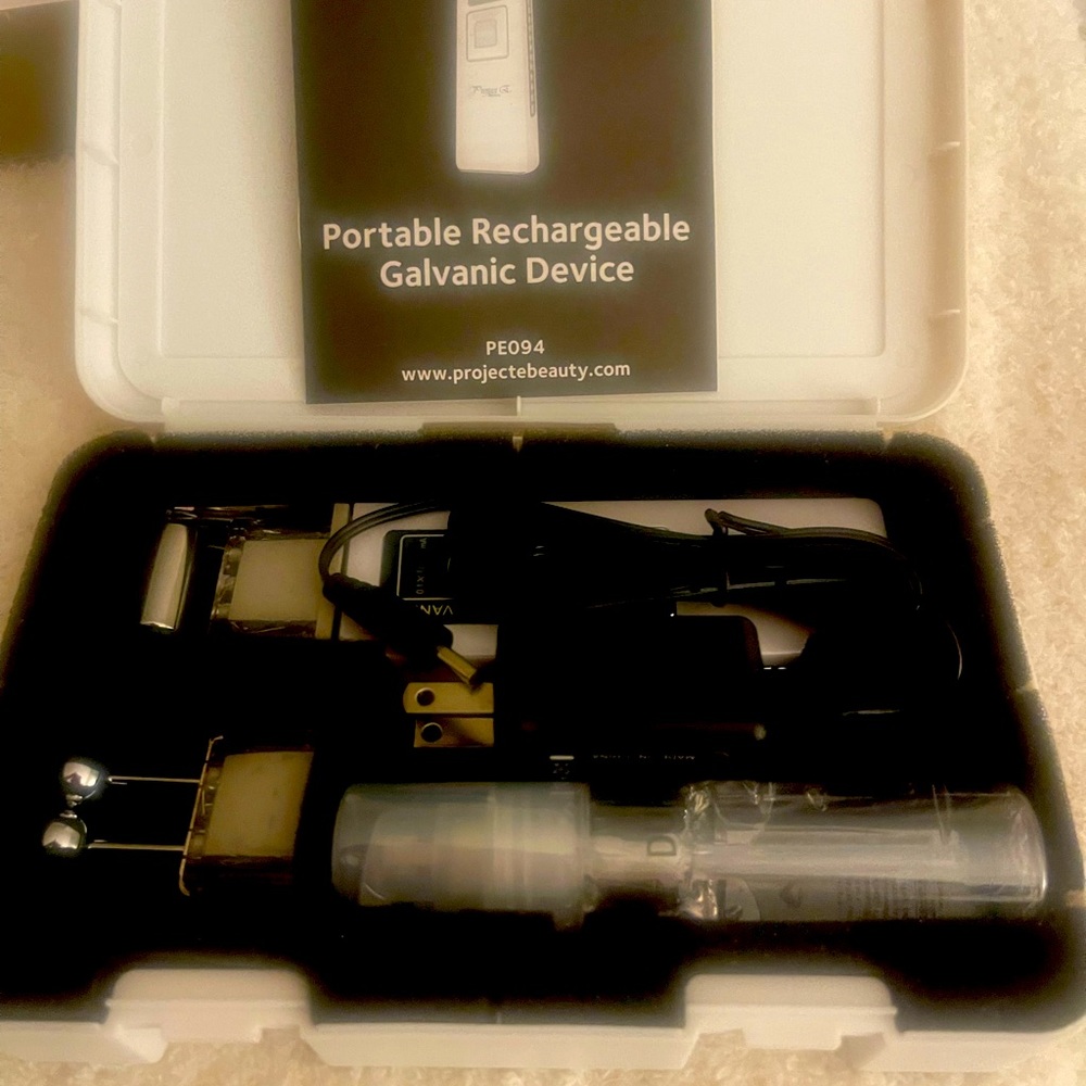 Portable Galvanic device.